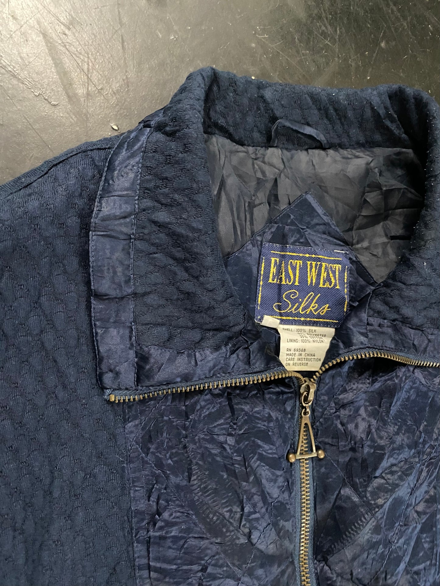 switch design silk blouson
