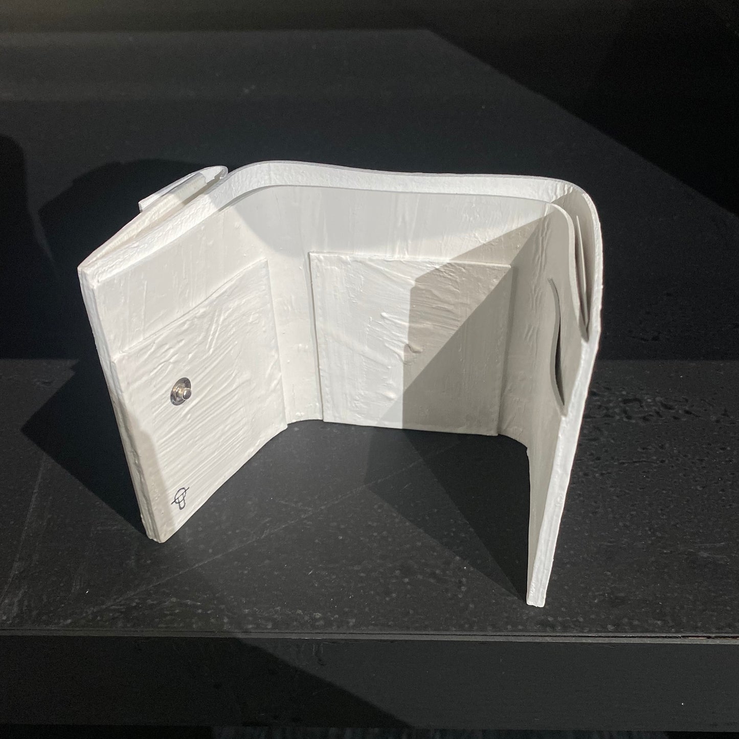 KAGARI YUSUKE 三つ折り豆財布 White