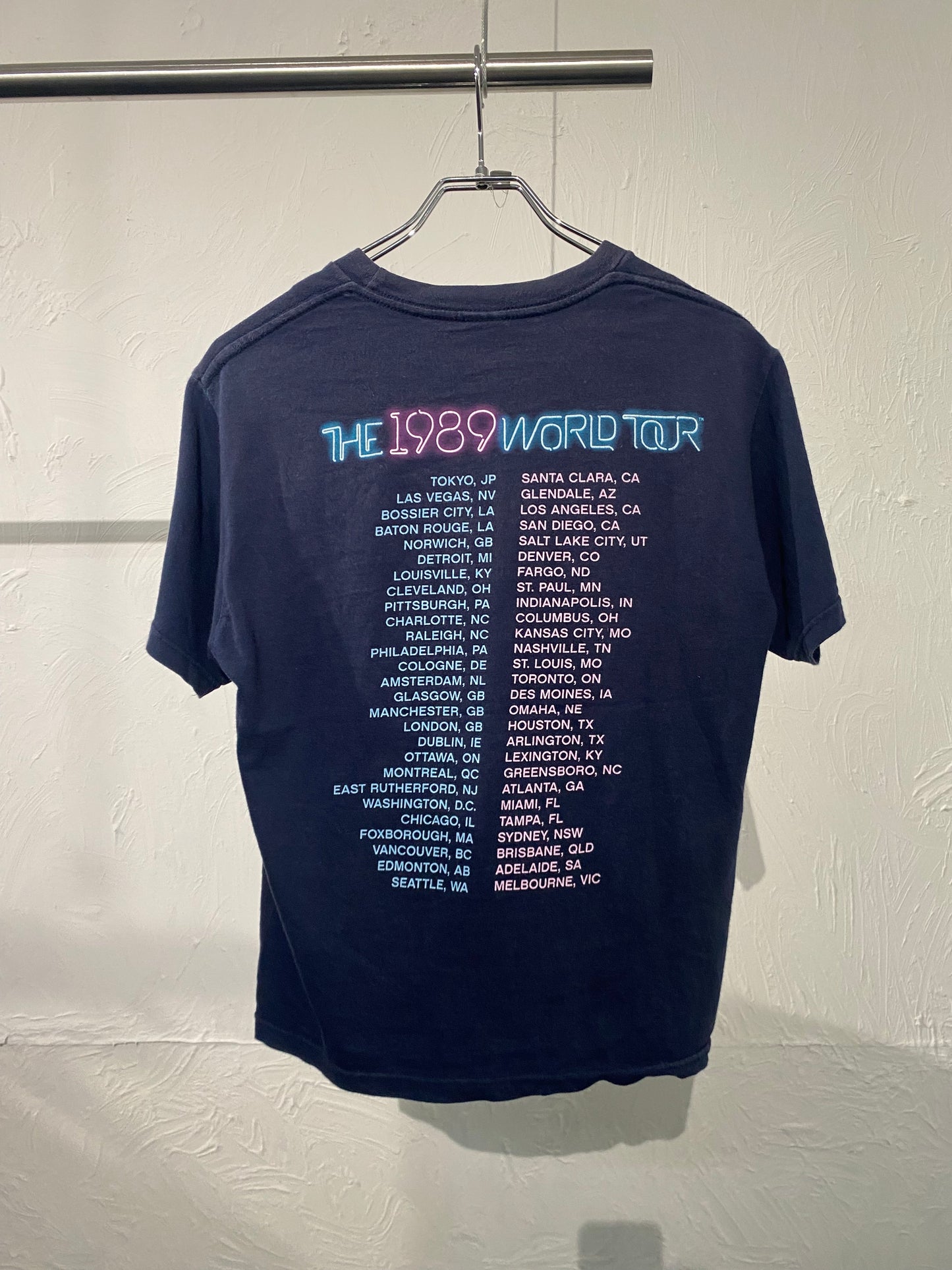 TAYLOR SWIFT 1989 TOUR TEE