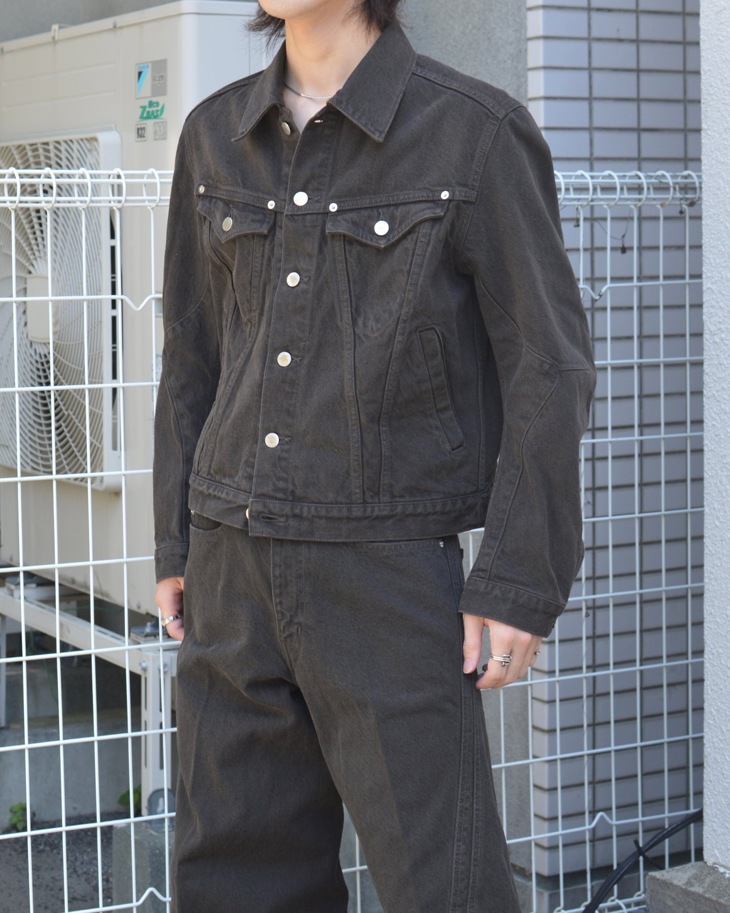 NVRFRGT 3D TRUCKER JACKET DARK BROWN