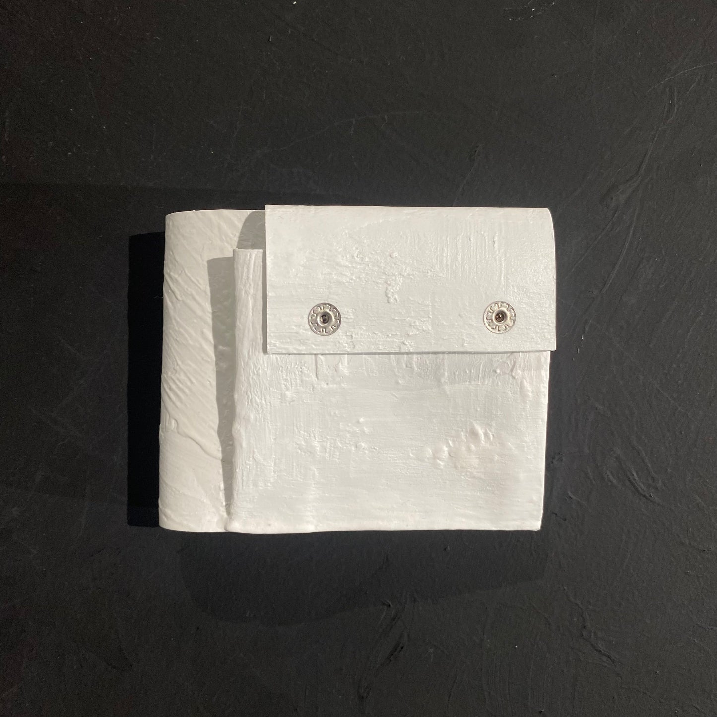KAGARI YUSUKE 二つ折り財布 White