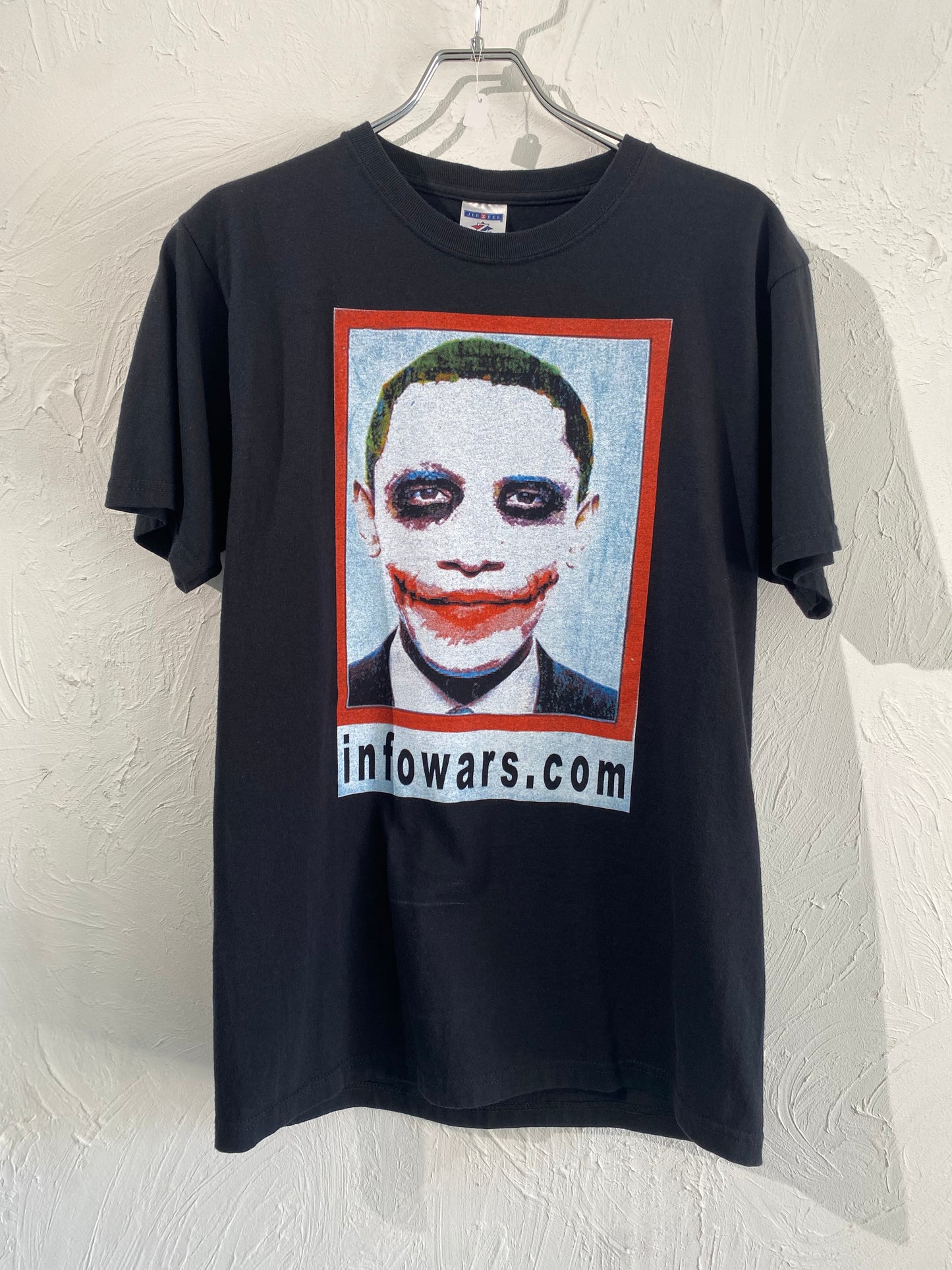 antithesis tee