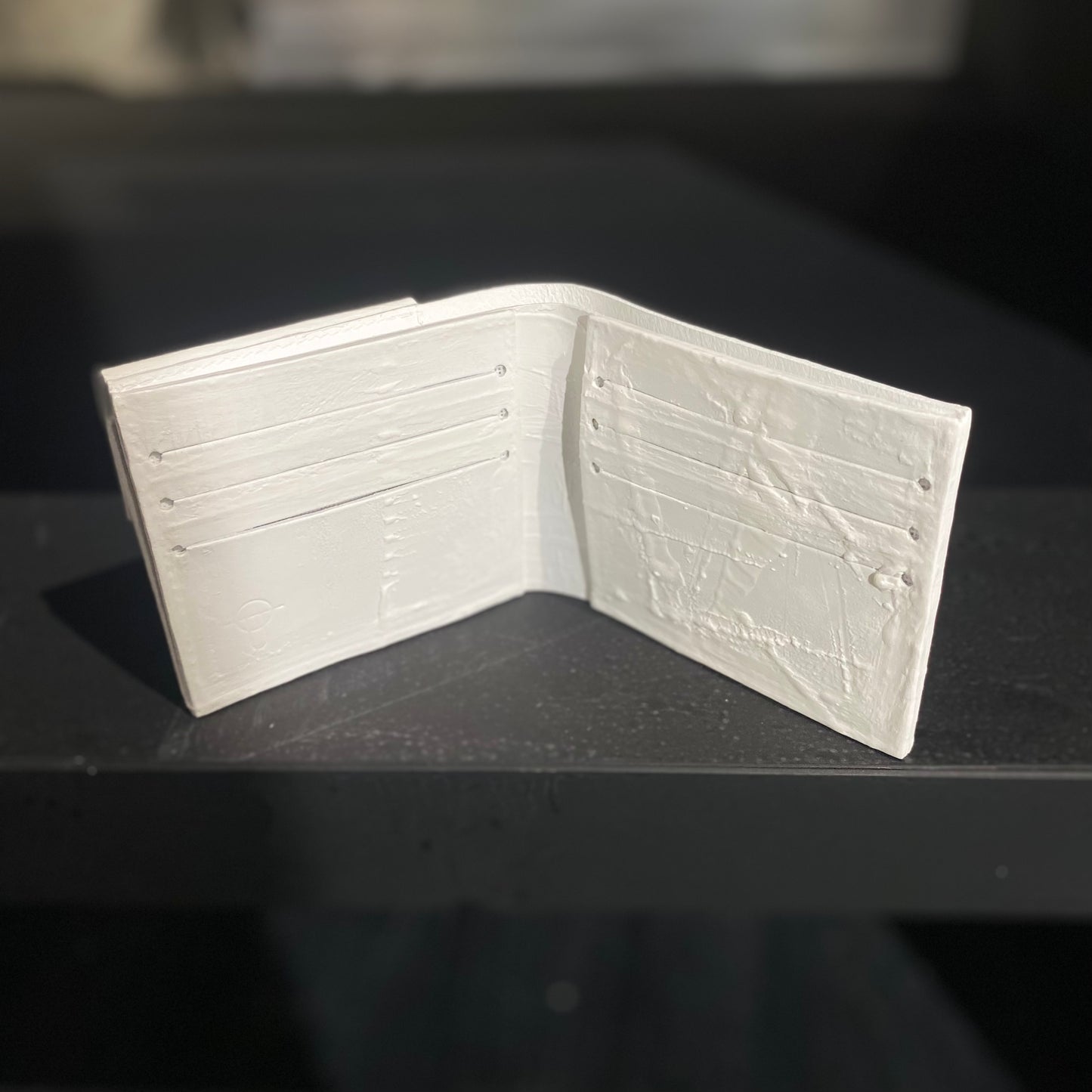 KAGARI YUSUKE 二つ折り財布 White