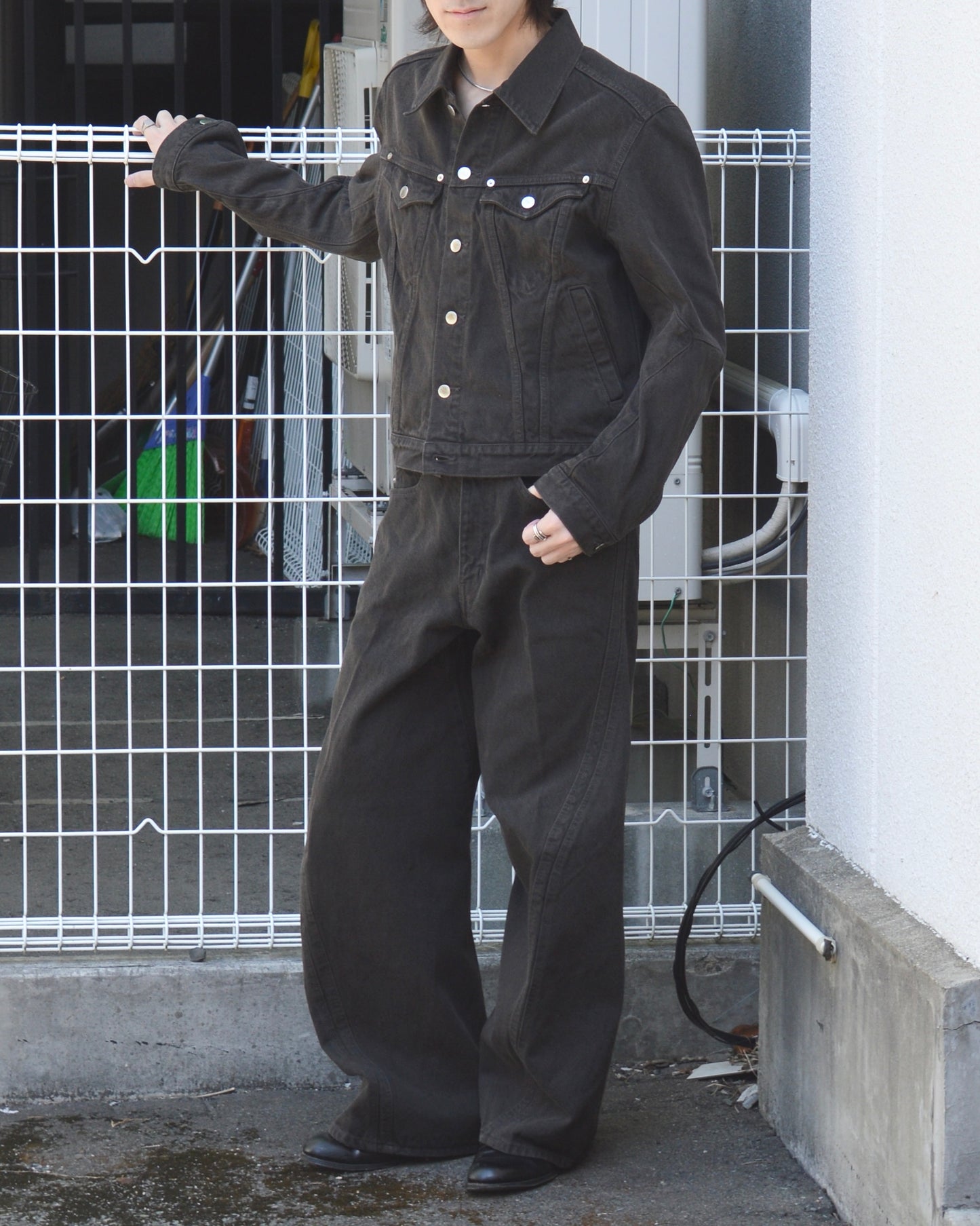 NVRFRGT 3D TRUCKER JACKET DARK BROWN