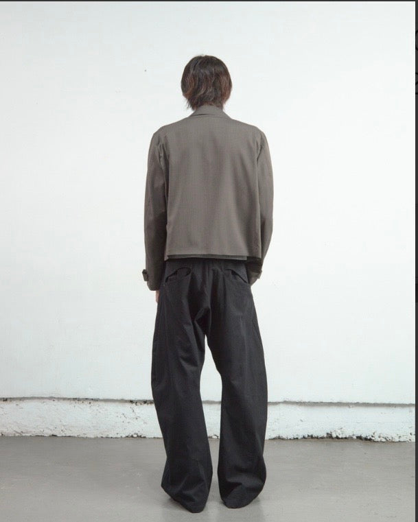 NVRFRGT 2TUCKED CURVED LEG TROUSERS