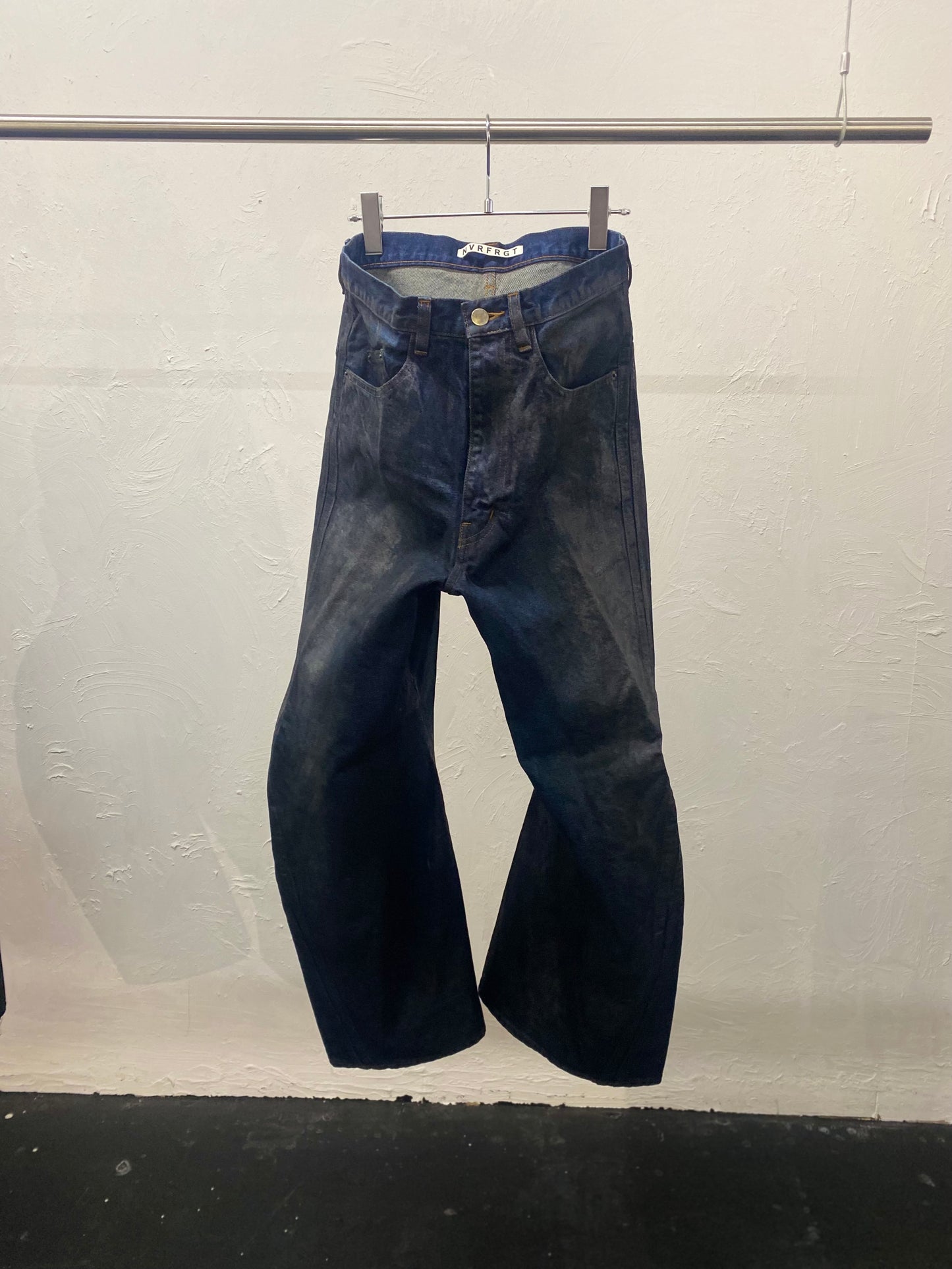 NVRFRGT 3D TWISTED WIDE LEG JEANS