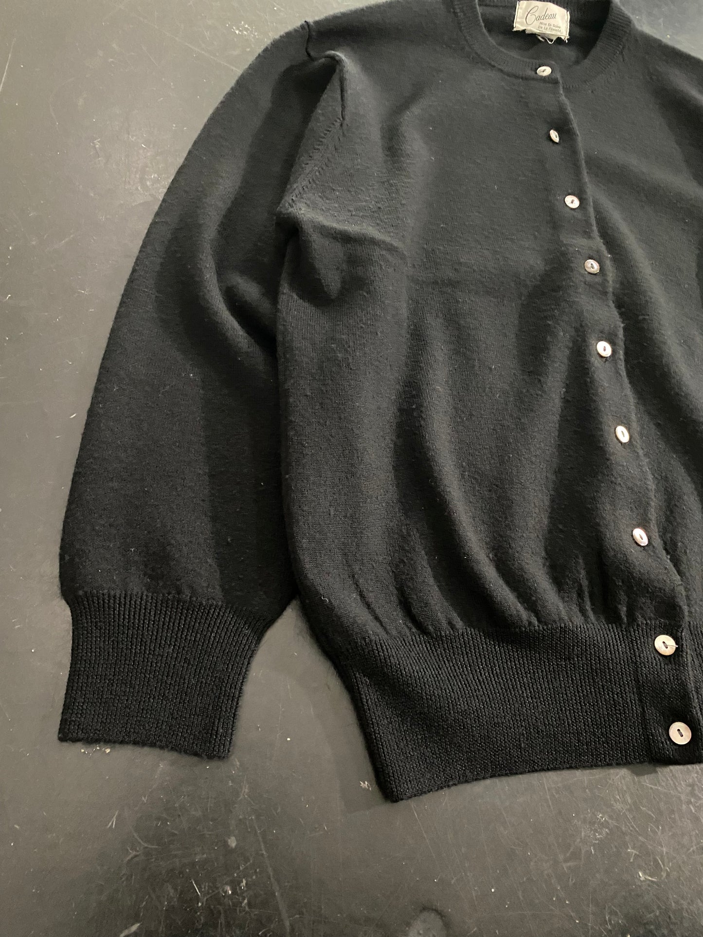 Cadeau wool crew neck cardigan