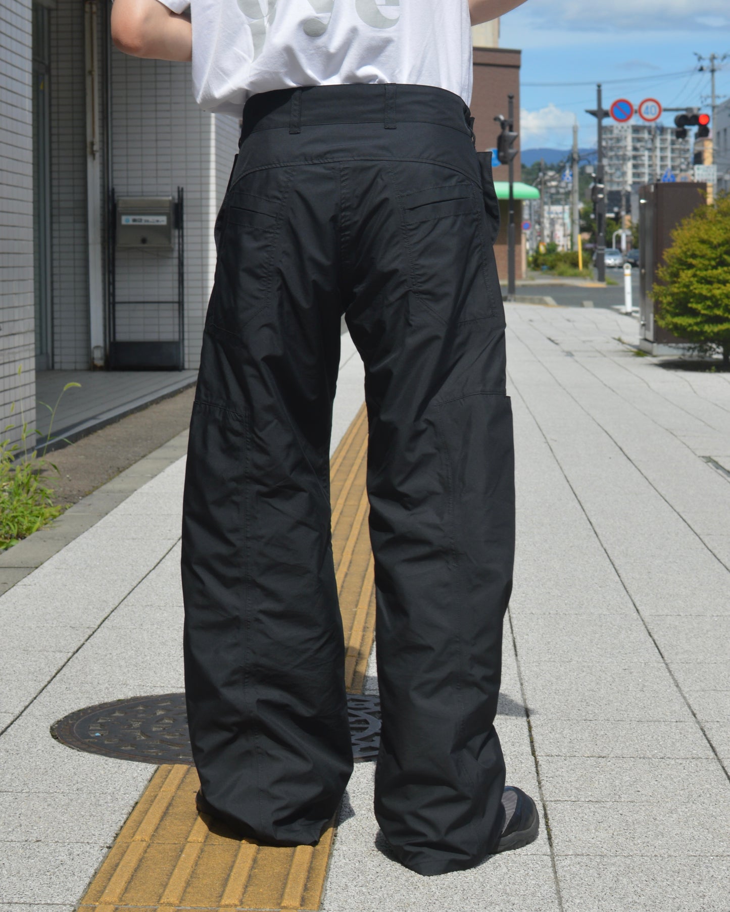 OPPOSE DUALITY 8 Pocket Panel Wide Shell TRS BLACK
