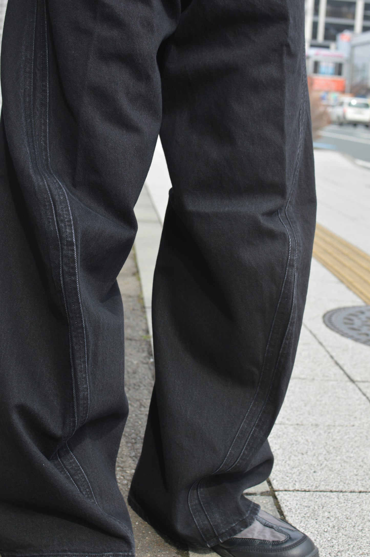 NVRFRGT / 3D TWISTED WIDE LEG JEANS