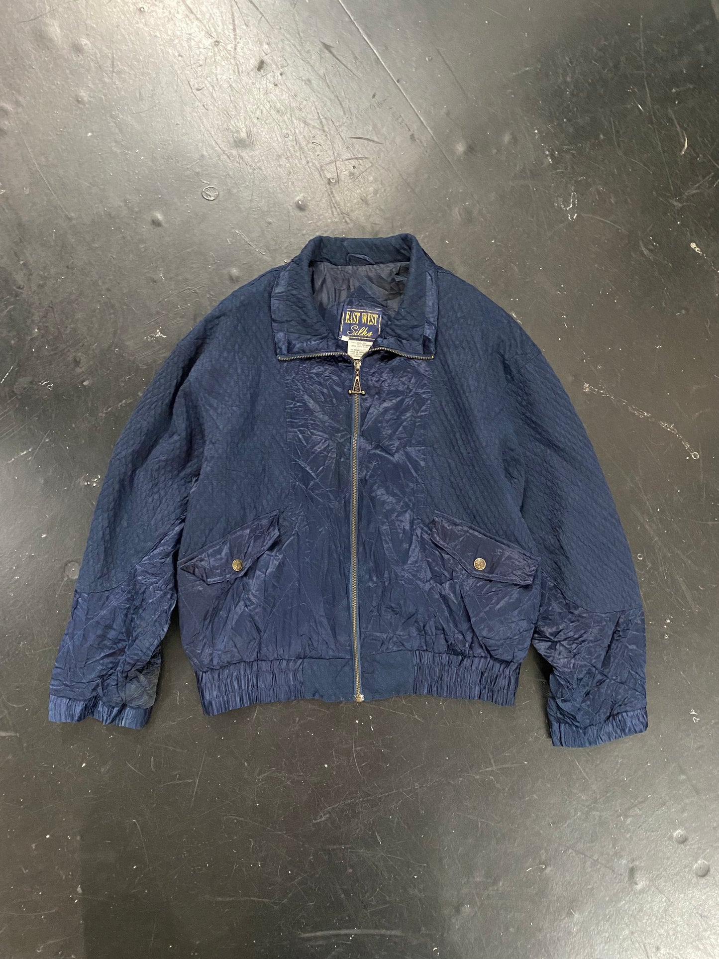 switch design silk blouson