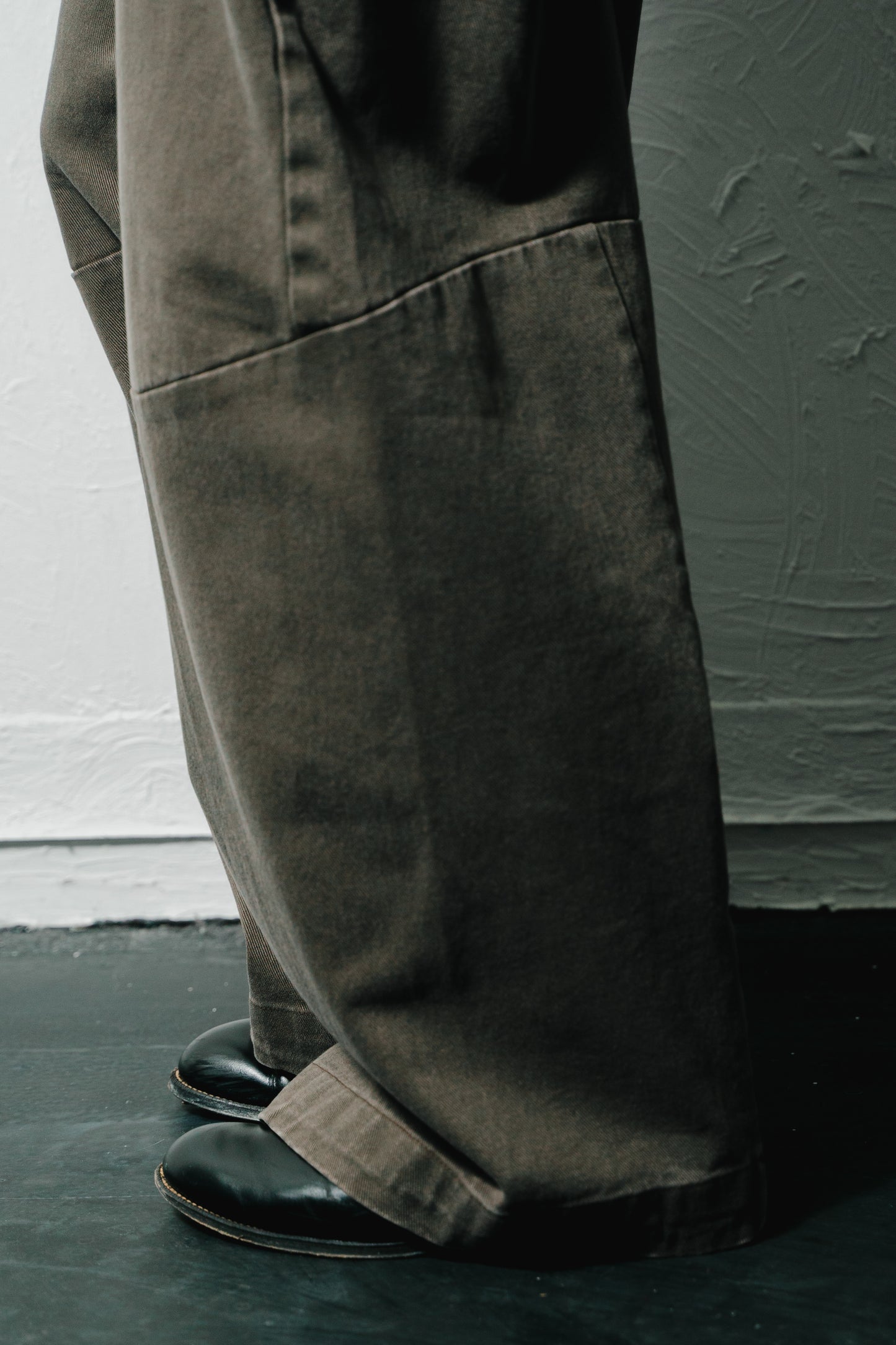 side / Gunko Baggy Pants (Brown)