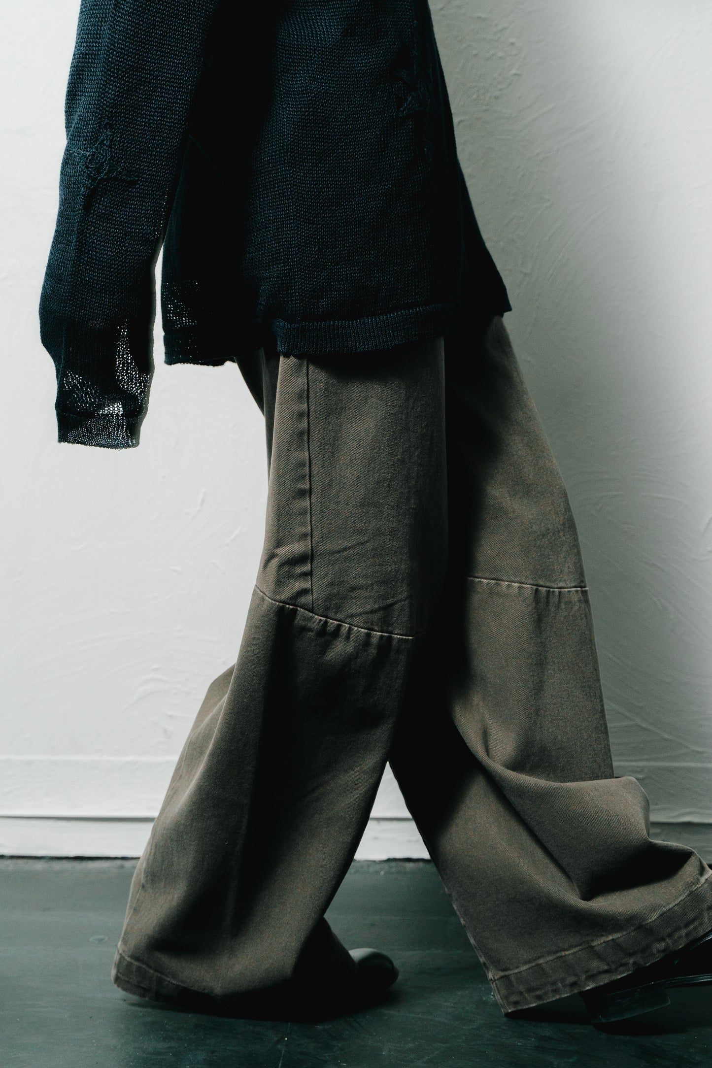 side / Gunko Baggy Pants (Brown)