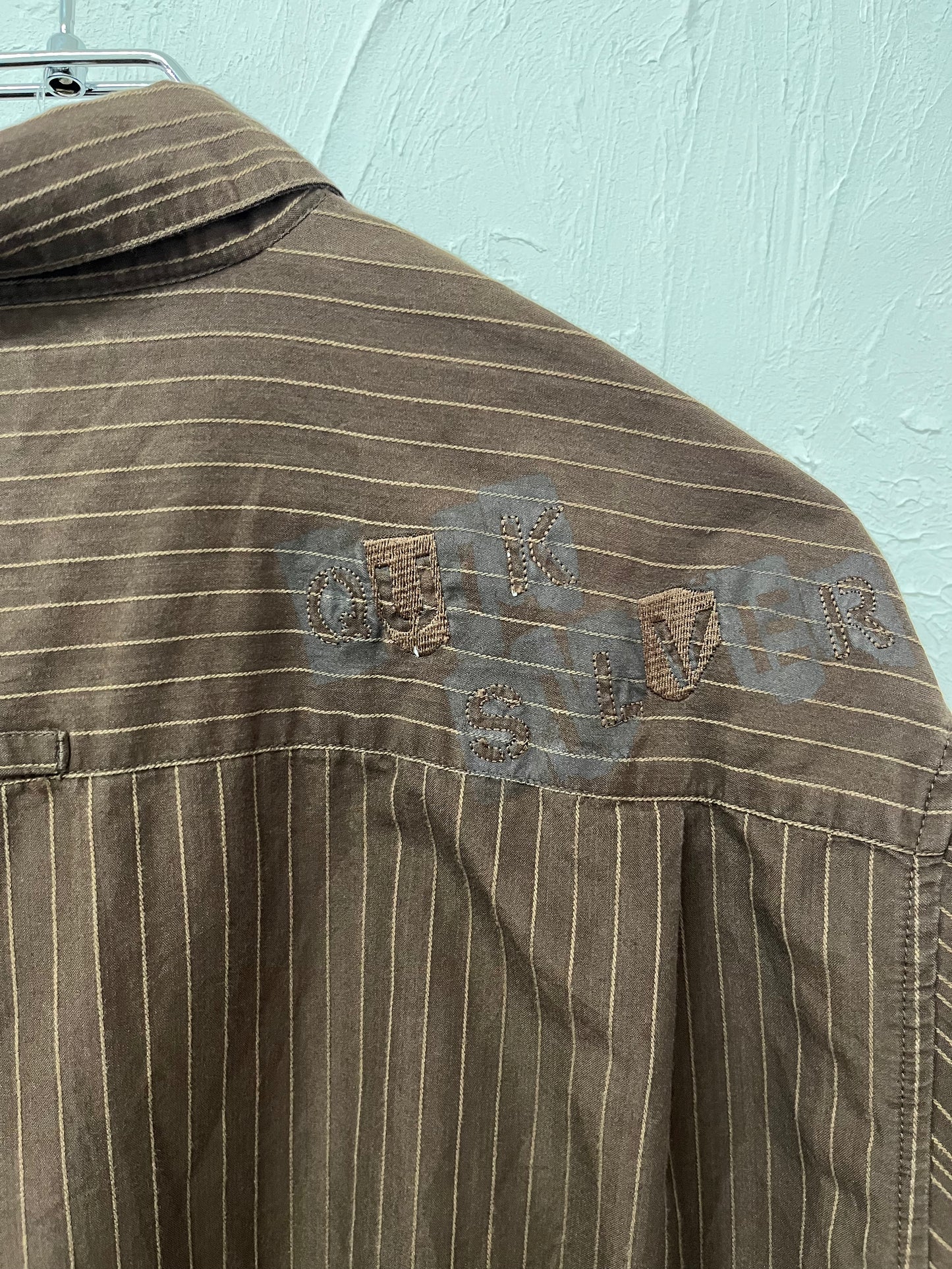 embroidery stripe shirt