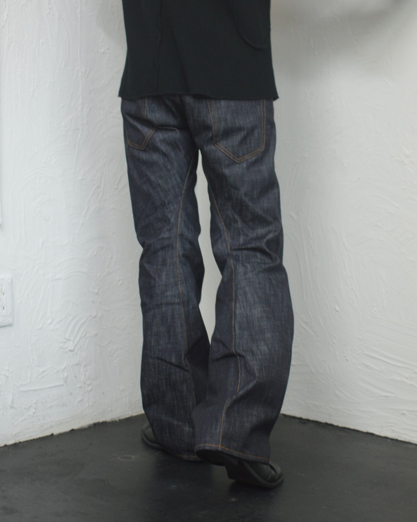 NVRFRGT 3D TWISTED JEANS  RAW INDIGO