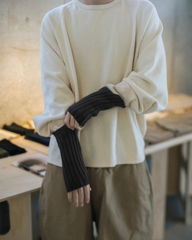 refomed ”GUNTE”　ARM WARMER CHARCOAL