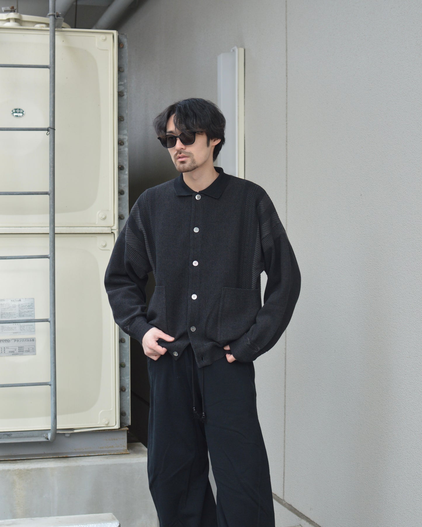 YASHIKI Kokuu Collar Cardigan BLACK
