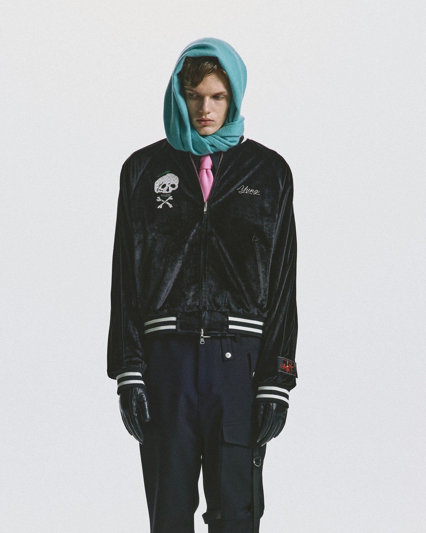 SYUMAN. / Apple-Bone Velours-Skajumper