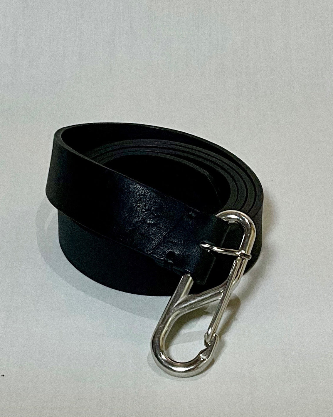 OPPOSE DUALITY. 8 Carabiner Belt