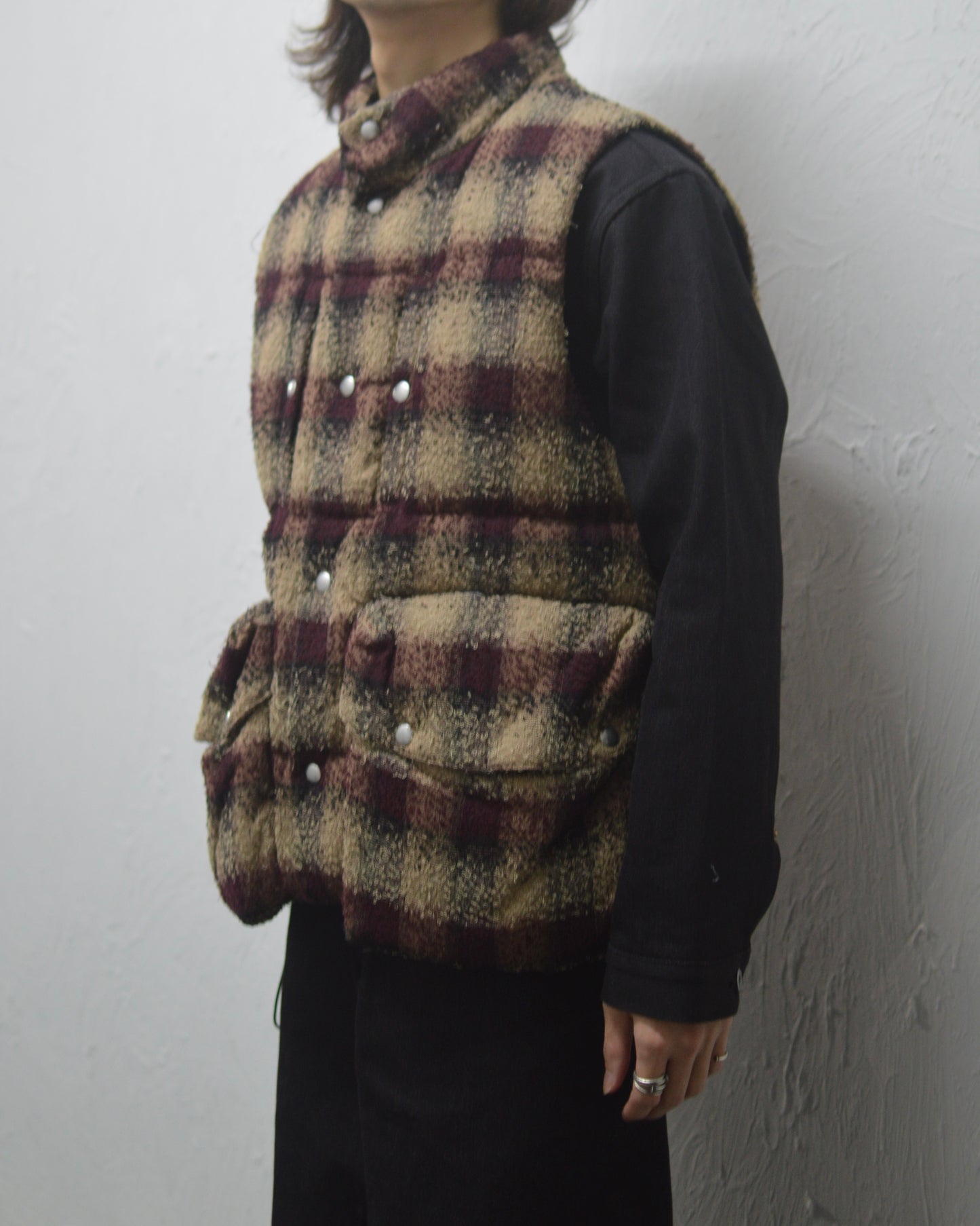 SUGARHILL PLAID PUFFER REVERSIVLE VEST  WINE RED x BLACK