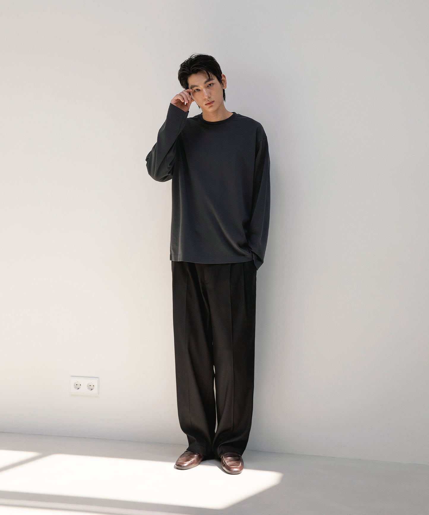 ANOTHER OFFICE　Santiago Slacks　BLACK