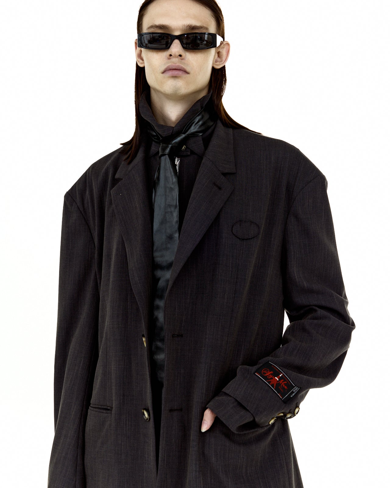 SYUMAN. Eco leather tie Blk