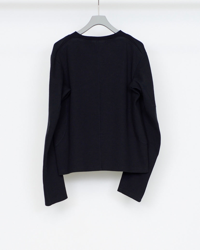NVRFRGT PANNELD LONG SLEEVE V-NECK T-SHIRT