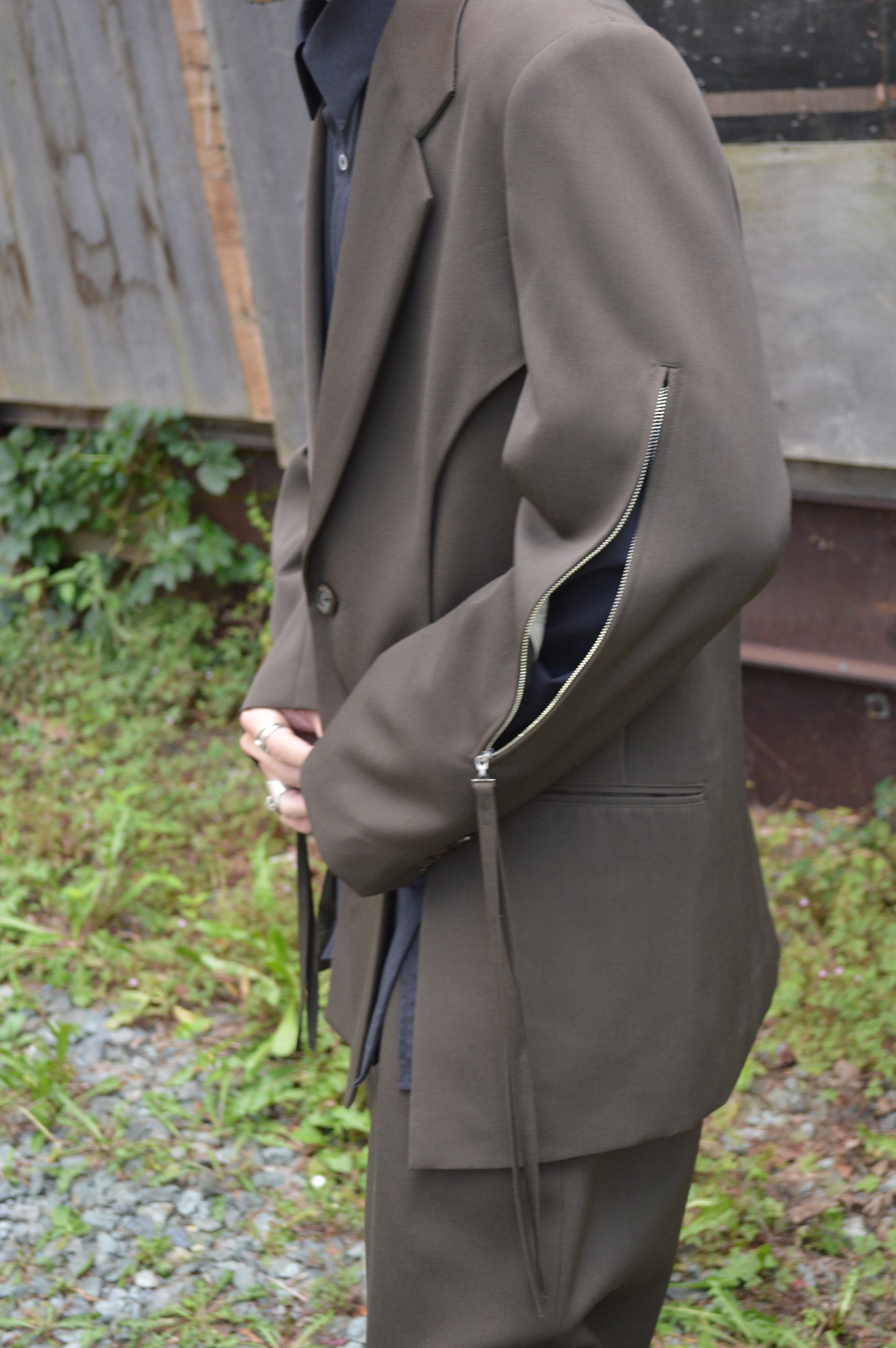 UJOH / ZIP Sleeve Cut Up JKT