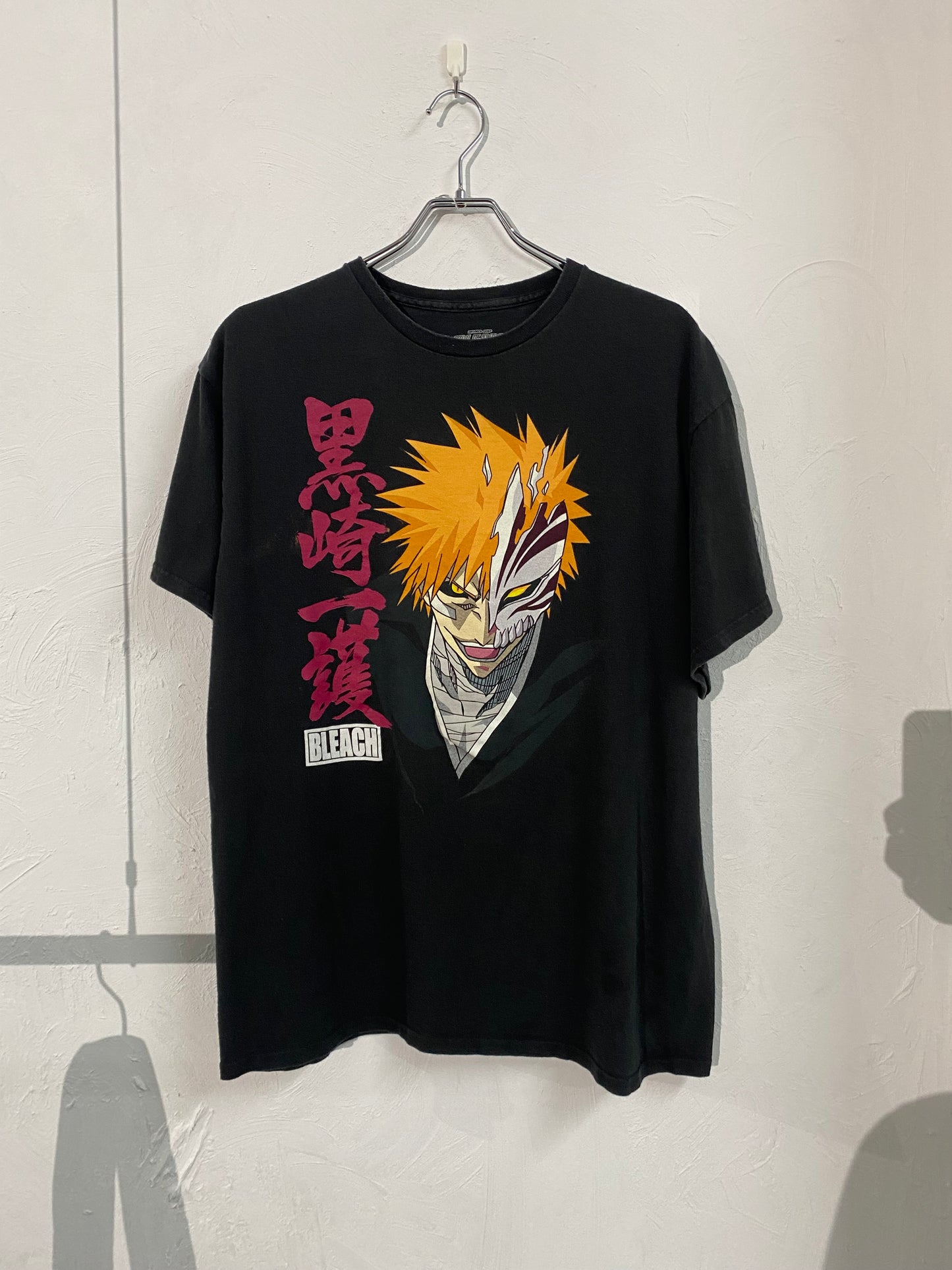 BLEACH 黒崎一護 anime tee