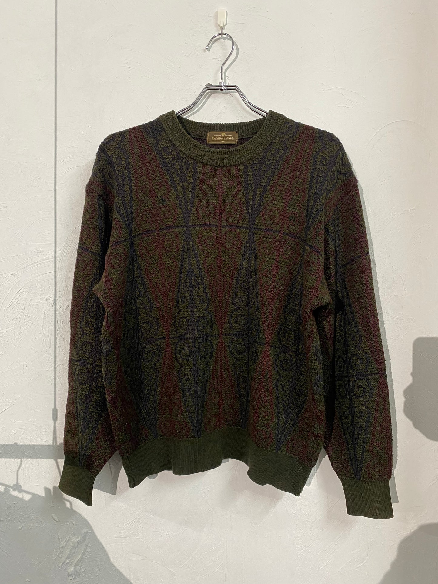 All-over pattern knit