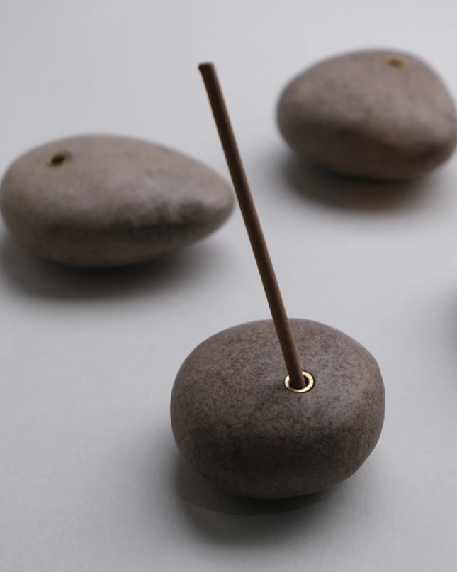 noun Clay Incense Holder (grey)
