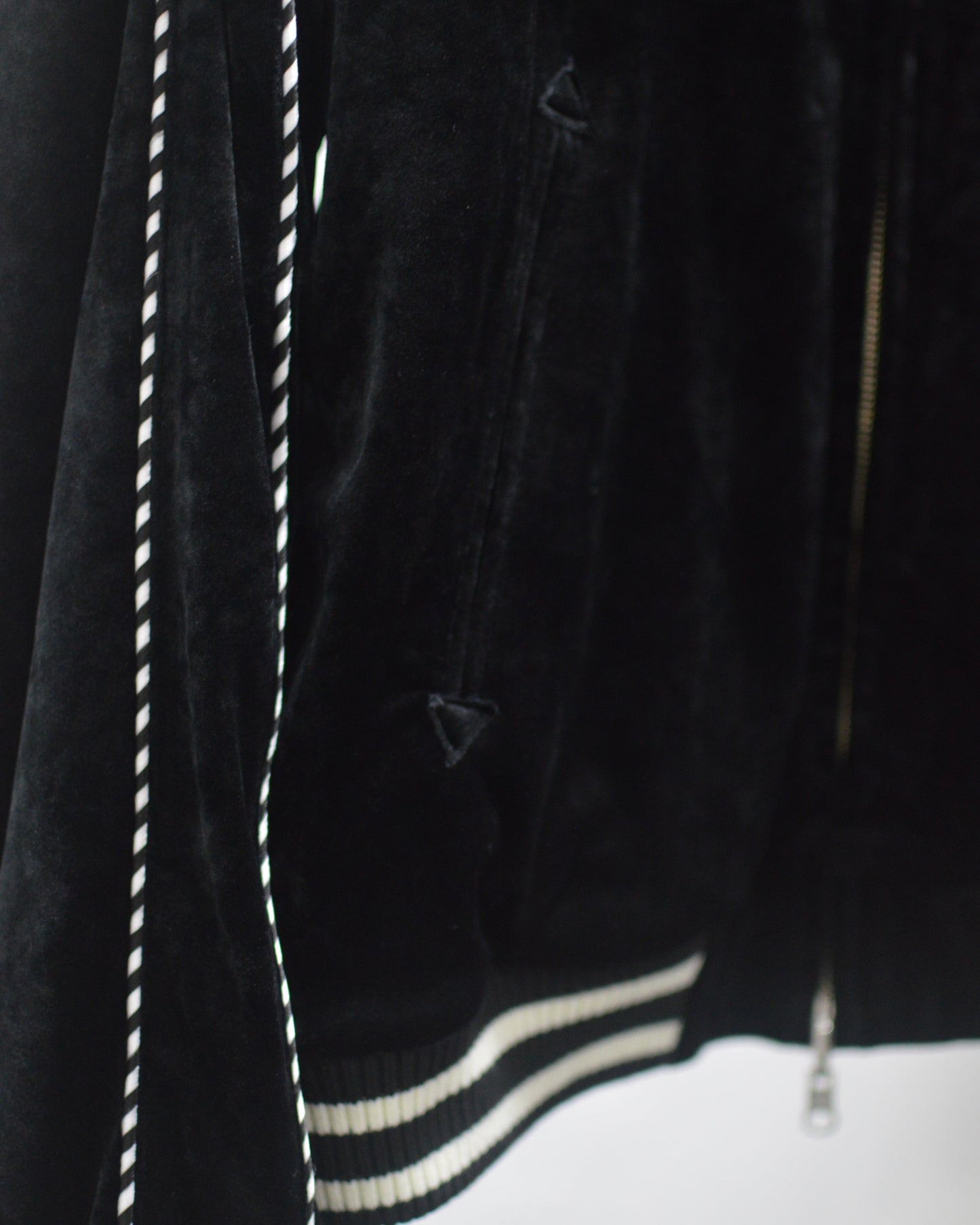 SYUMAN. / Apple-Bone Velours-Skajumper