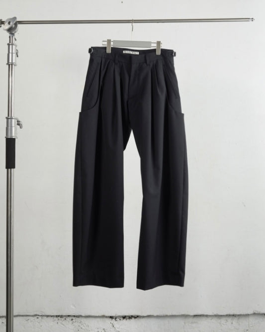 NVRFRGT CURVED LEG UTILITY TROUSERS
