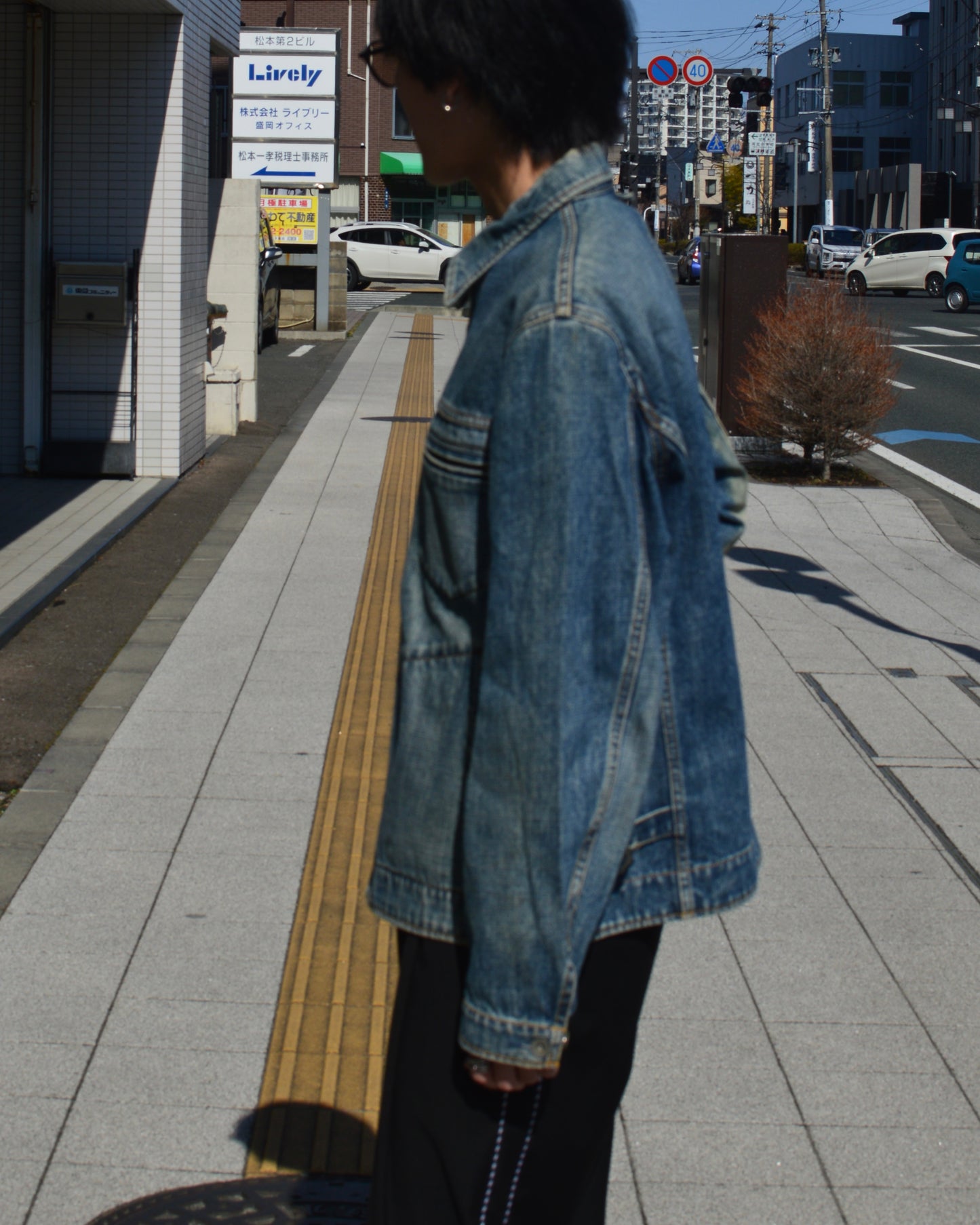 zip up washed denim jacket