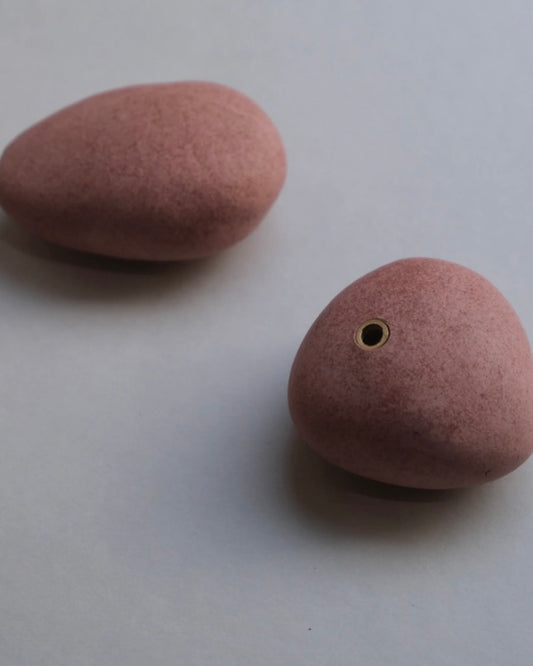noun Clay Incense Holder (red)