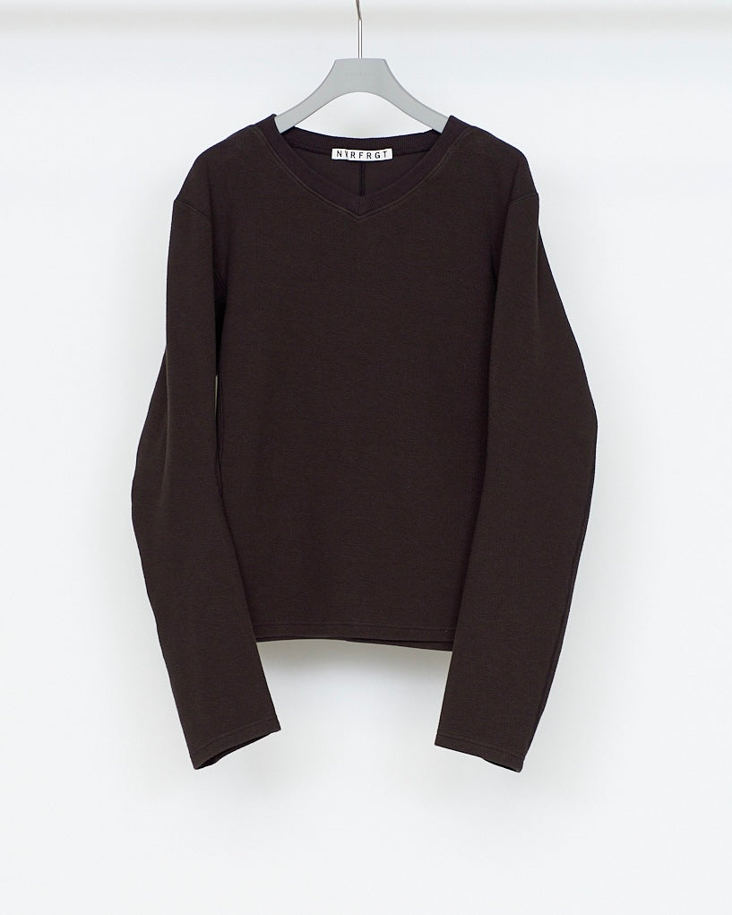 NVRFRGT PANNELD LONG SLEEVE V-NECK T-SHIRT