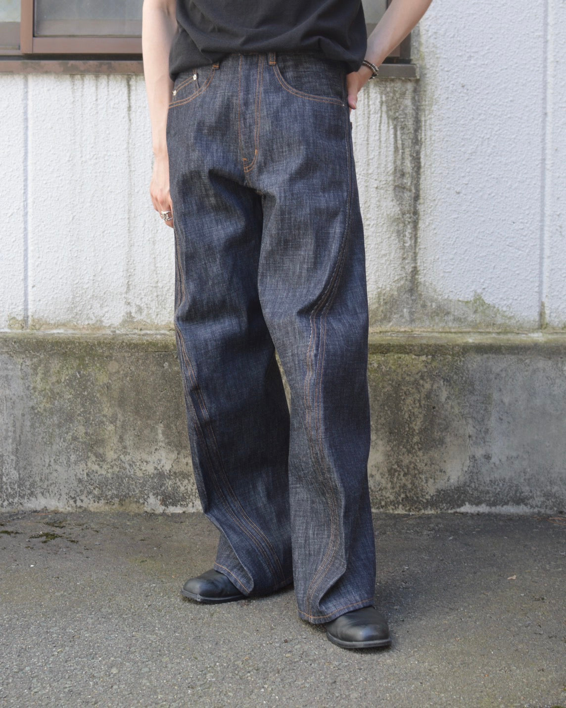 NVRFRGT 3D TWISTED WIDE LEG JEANS