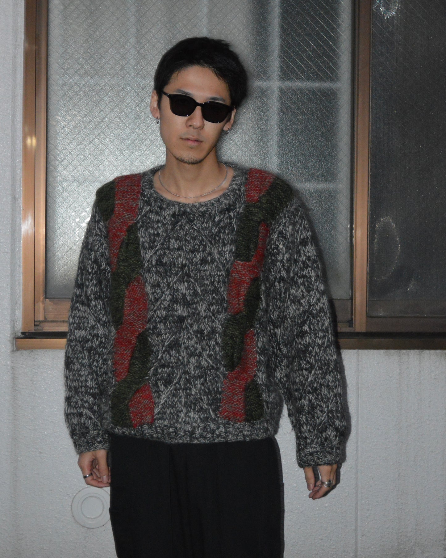 twist design knit