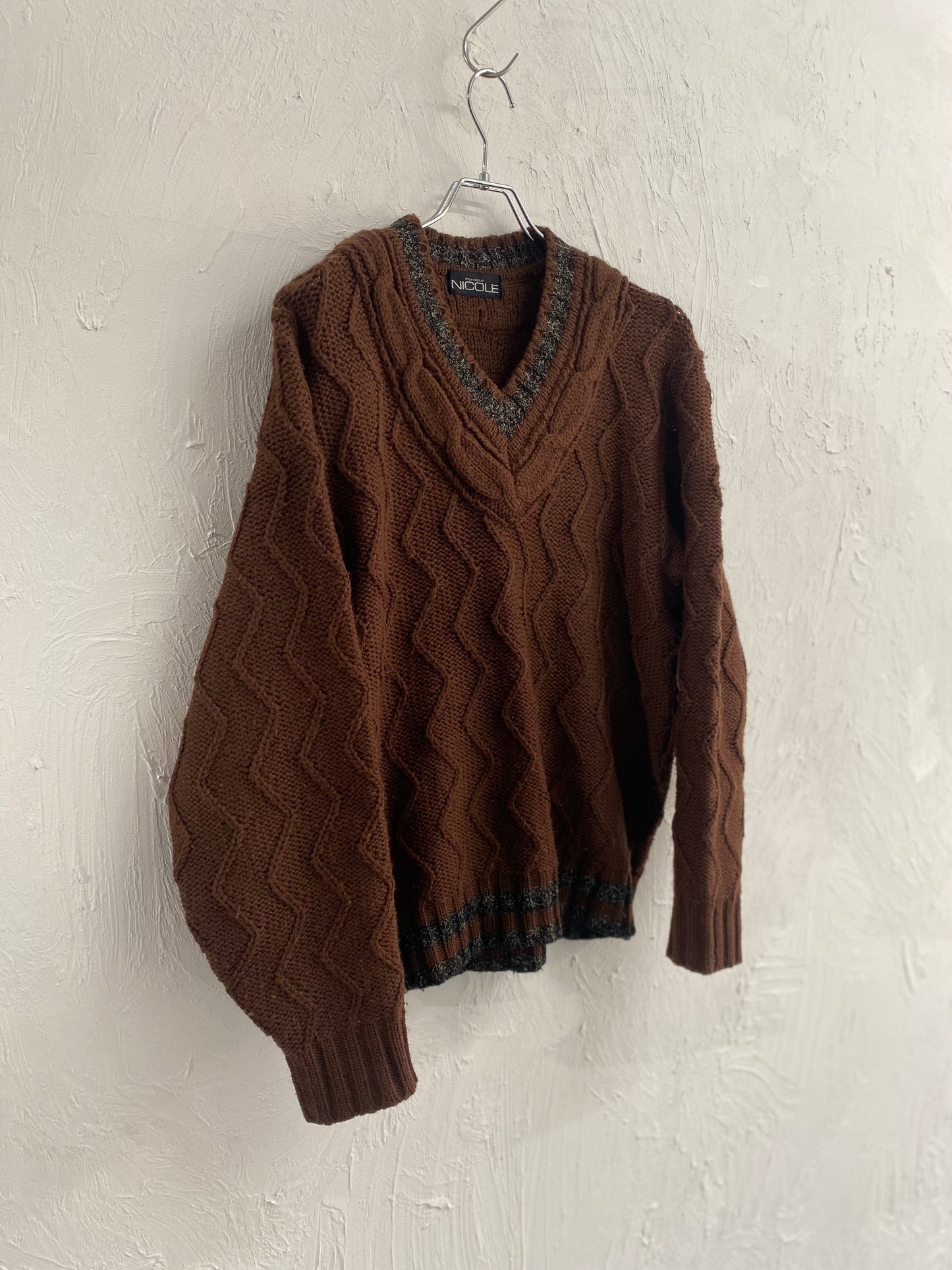 NICOLE V-neck wool knit
