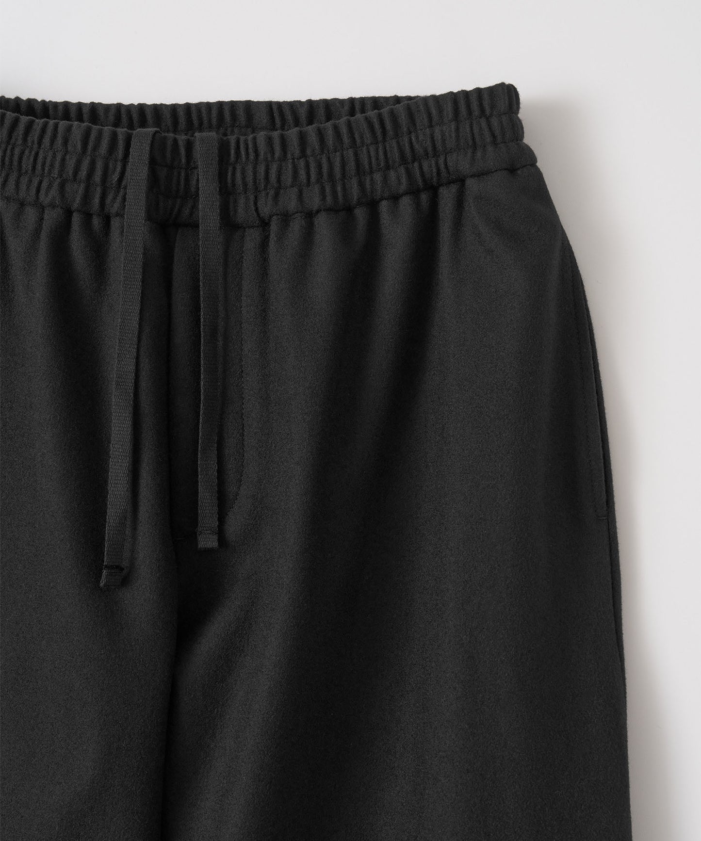 ANOTHER OFFICE Cashmere Banding Easy Pants BLACK