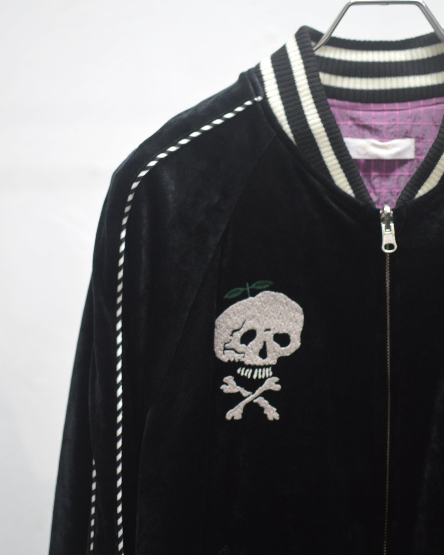 SYUMAN. / Apple-Bone Velours-Skajumper