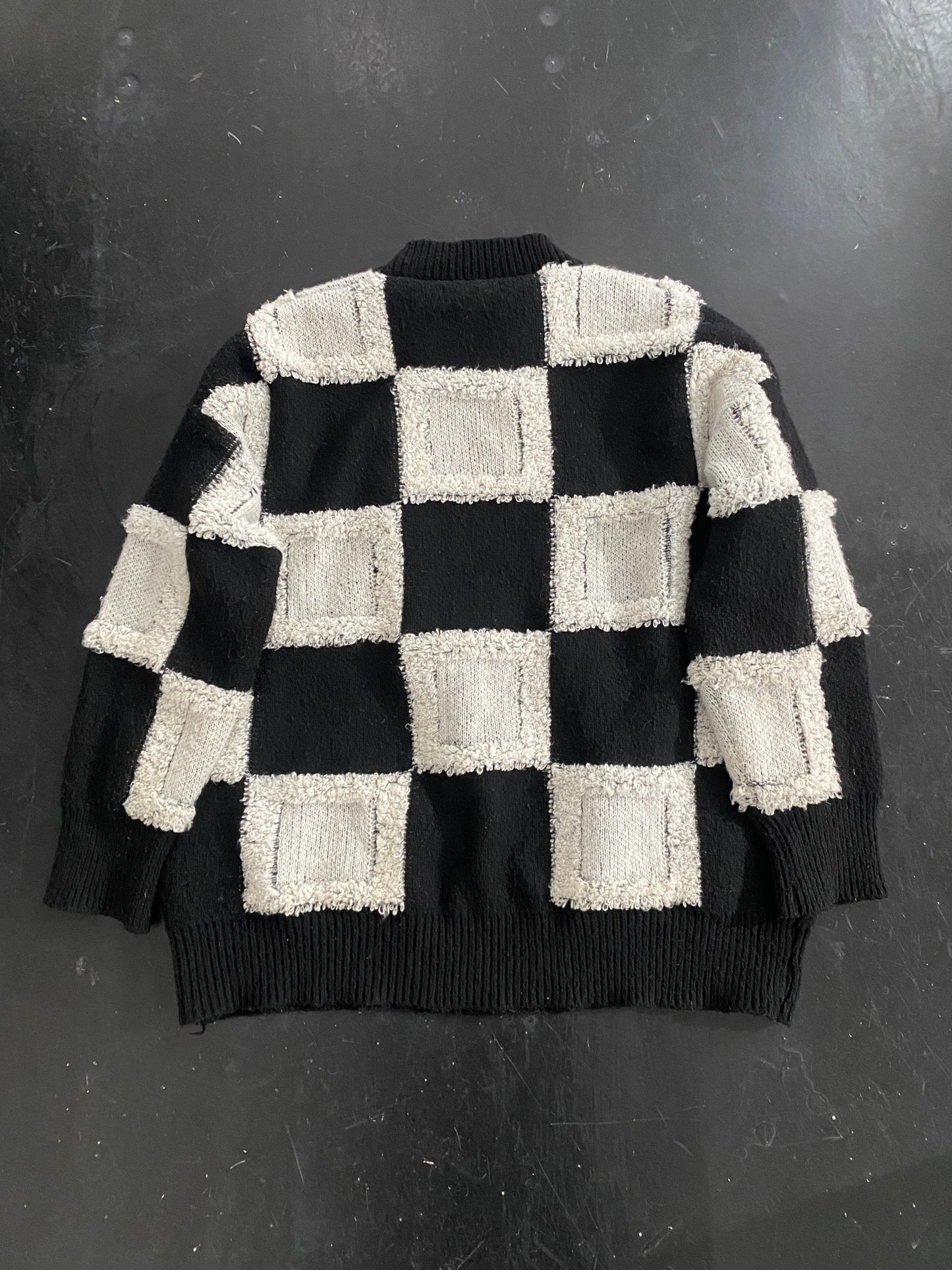 black and white design pile knit