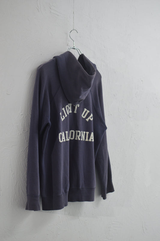 70-80s Vintage Champion hoodie
“LIGHT UP CALIFORNIA”