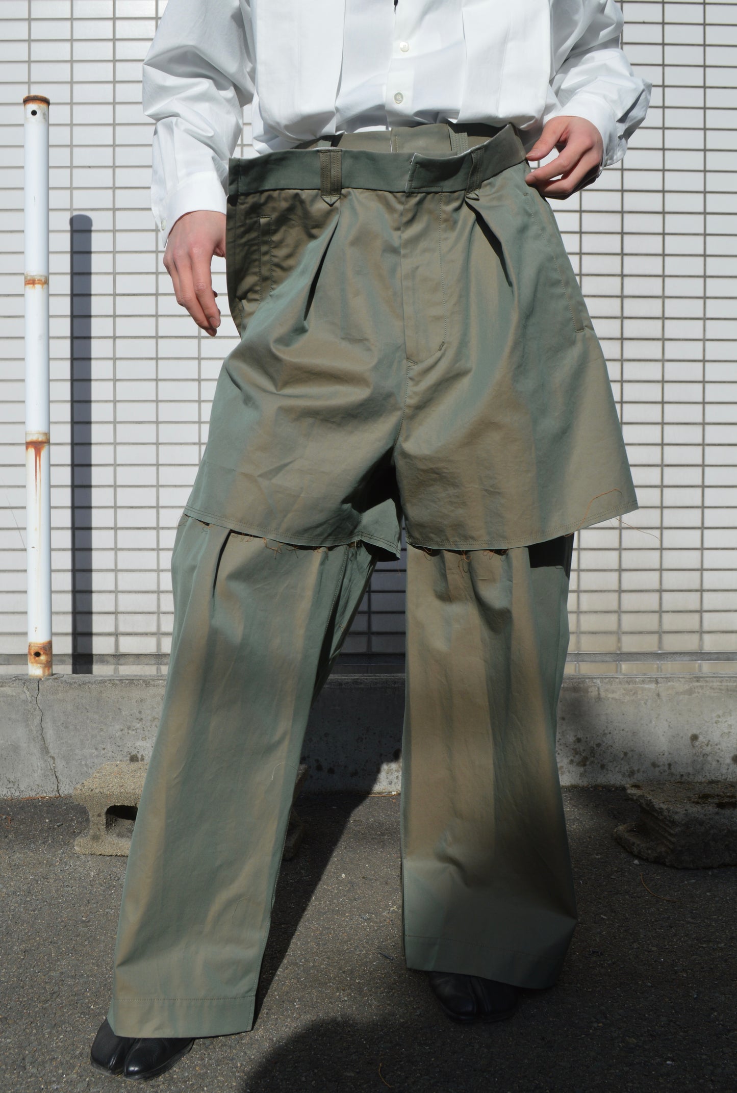 BASE MARK layered chino PT khaki