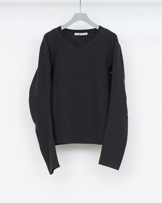 NVRFRGT PANNELD LONG SLEEVE V-NECK T-SHIRT