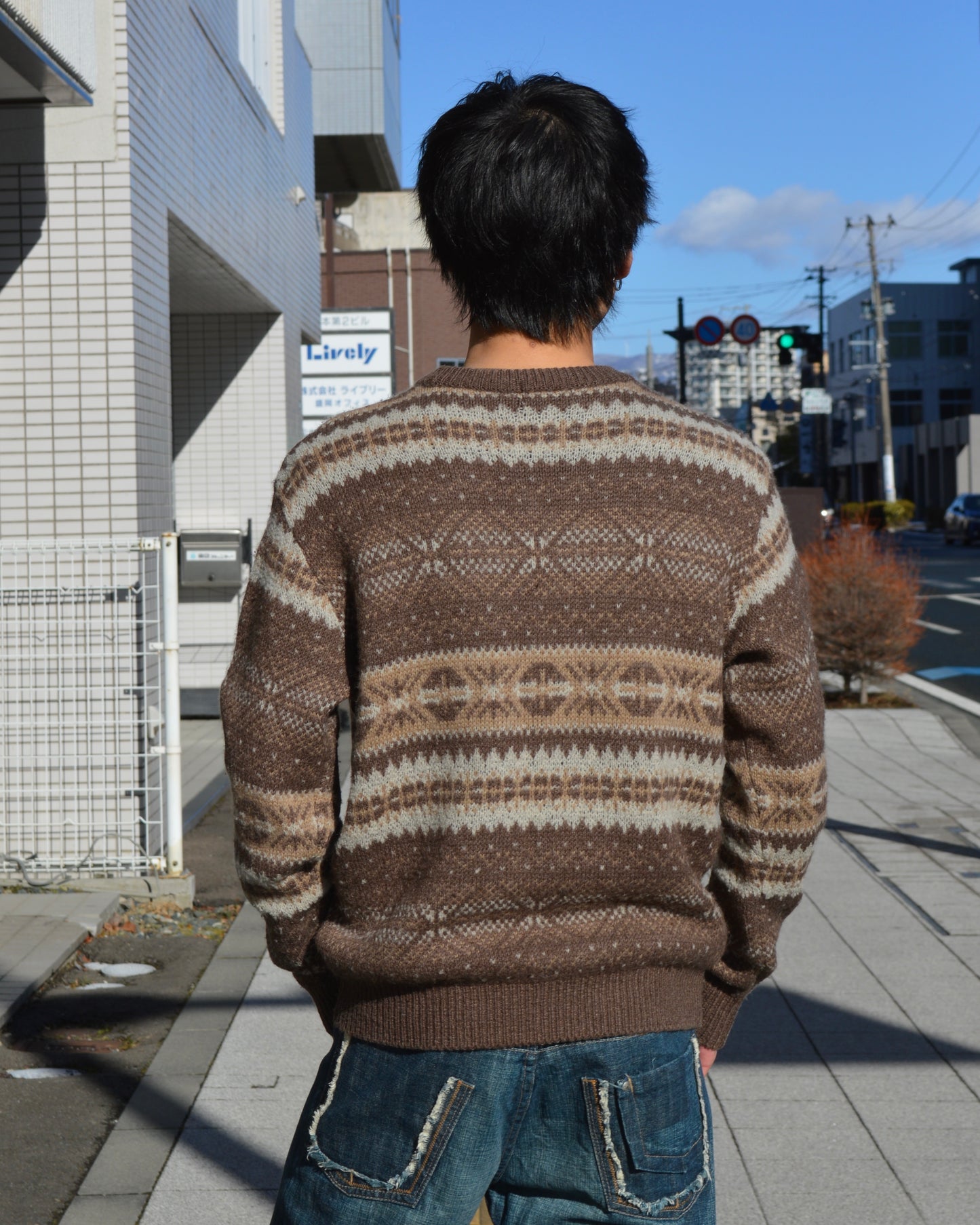 All-over pattern wool knit