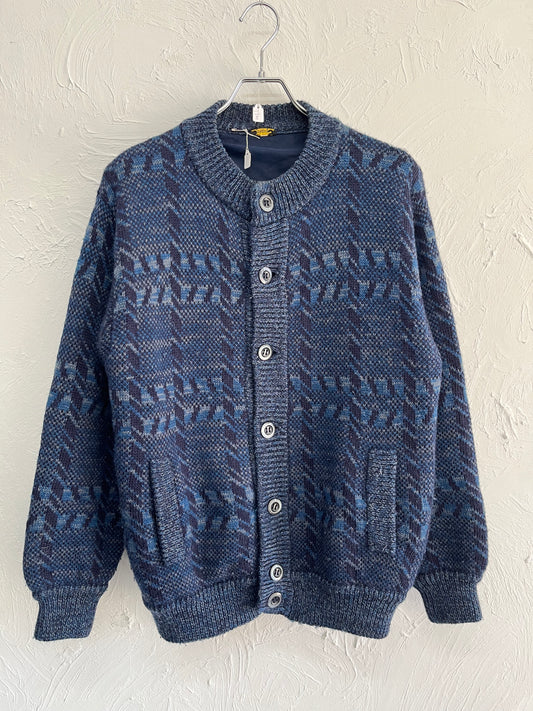 All-over pattern knit cardigan