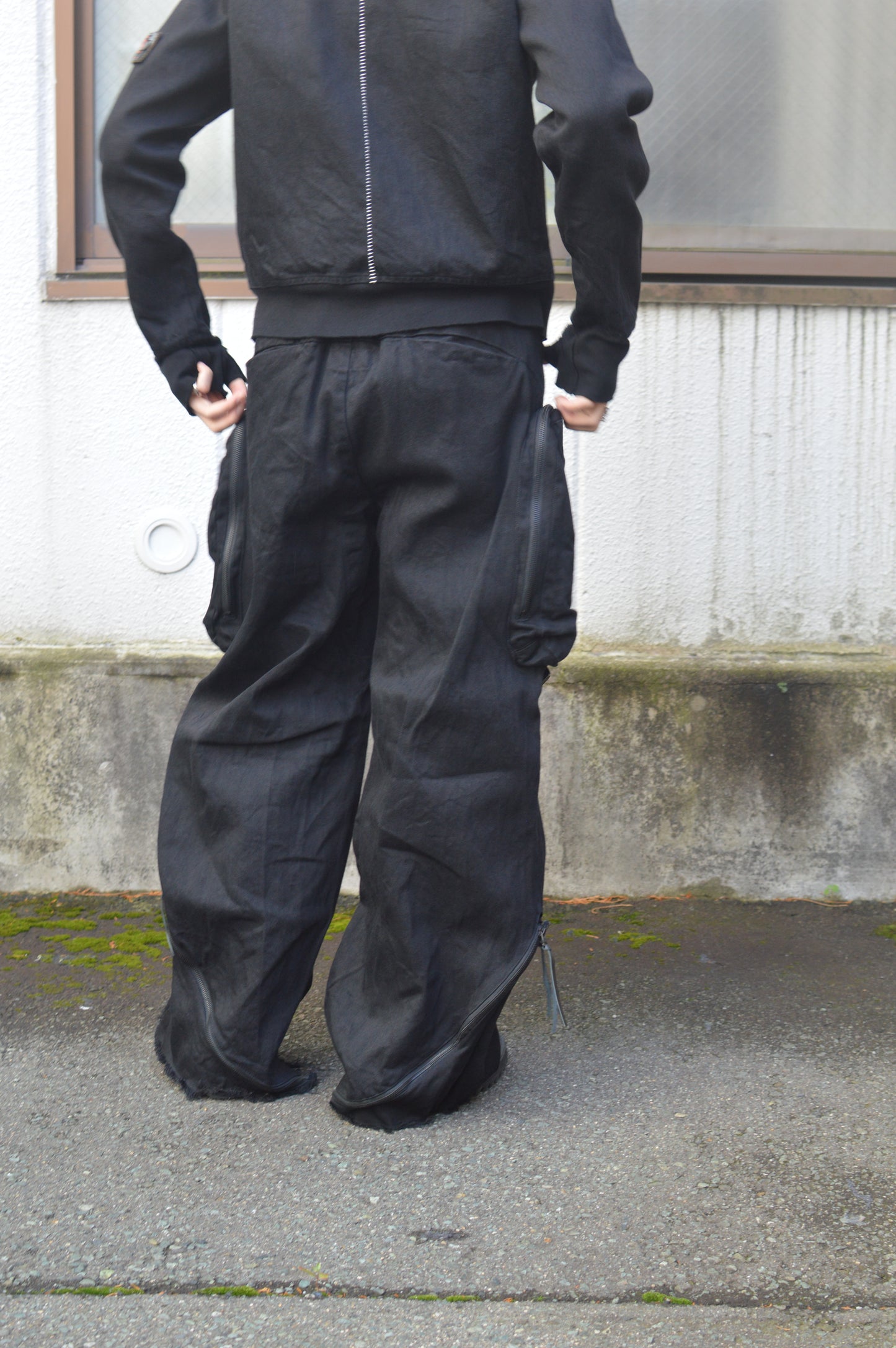 SYUMAN  Parachute cargo trousers by BLACK