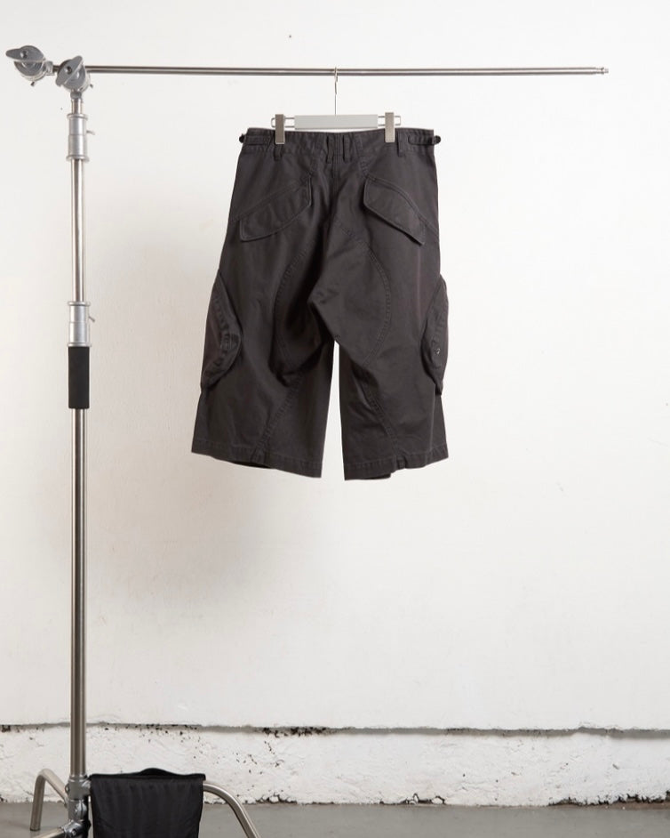 NVRFRGT / 3D TWISTED CARGO SHORTS  BLACK